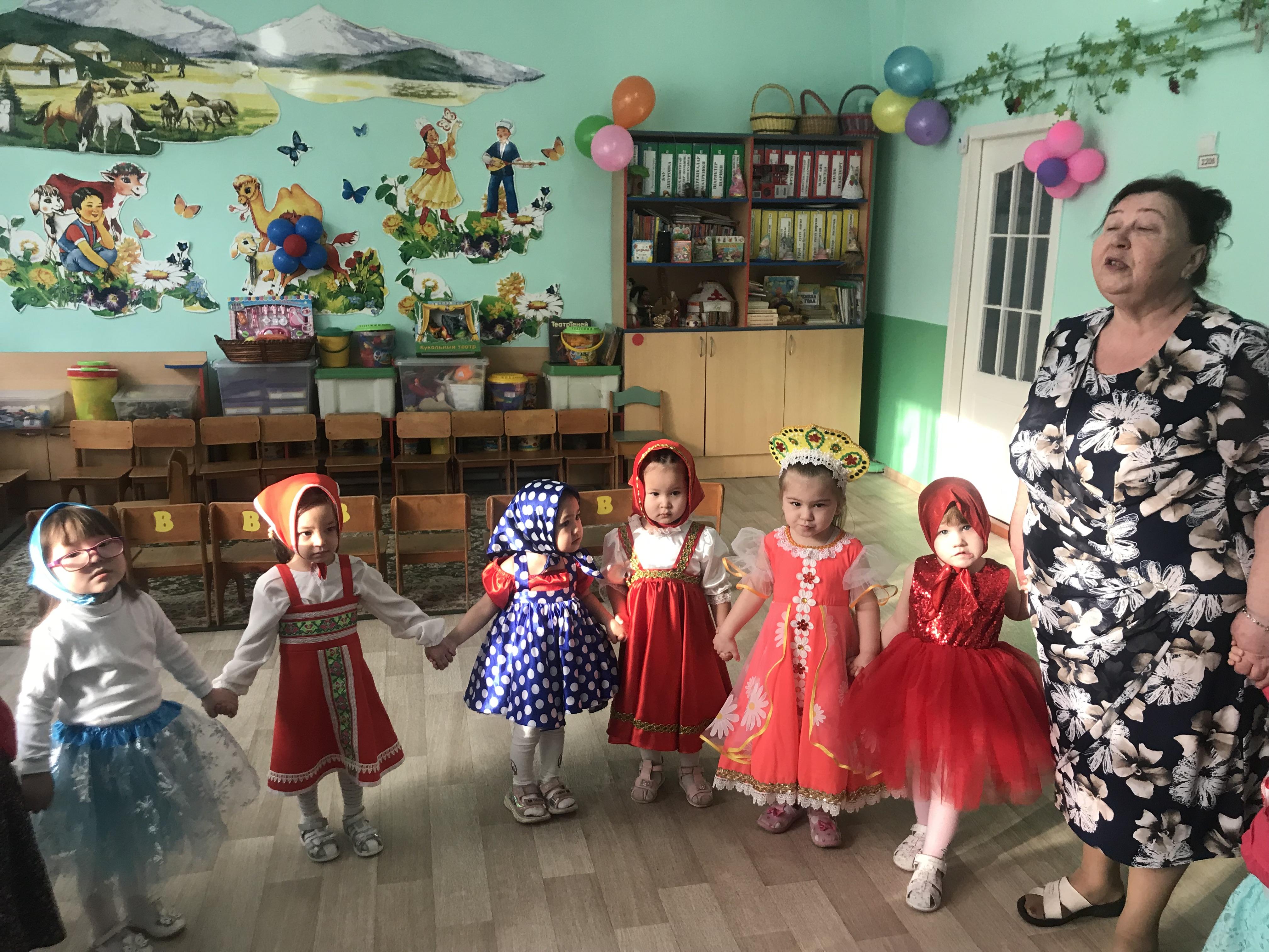 Утренник на 8 марта  младшая группа "Ботакан"