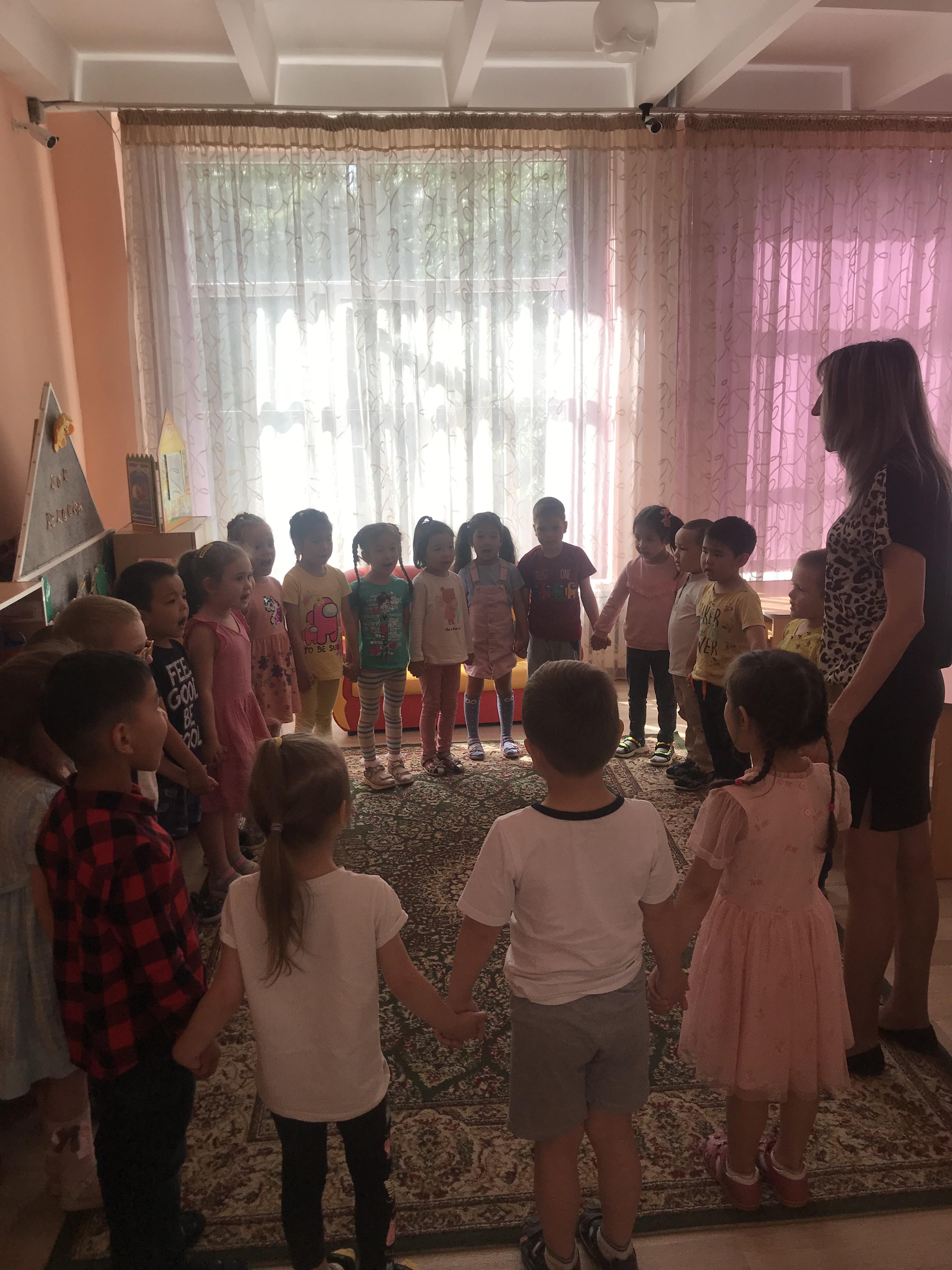Итоговый ОП "Путешествие по сказкам" гр."Радуга"