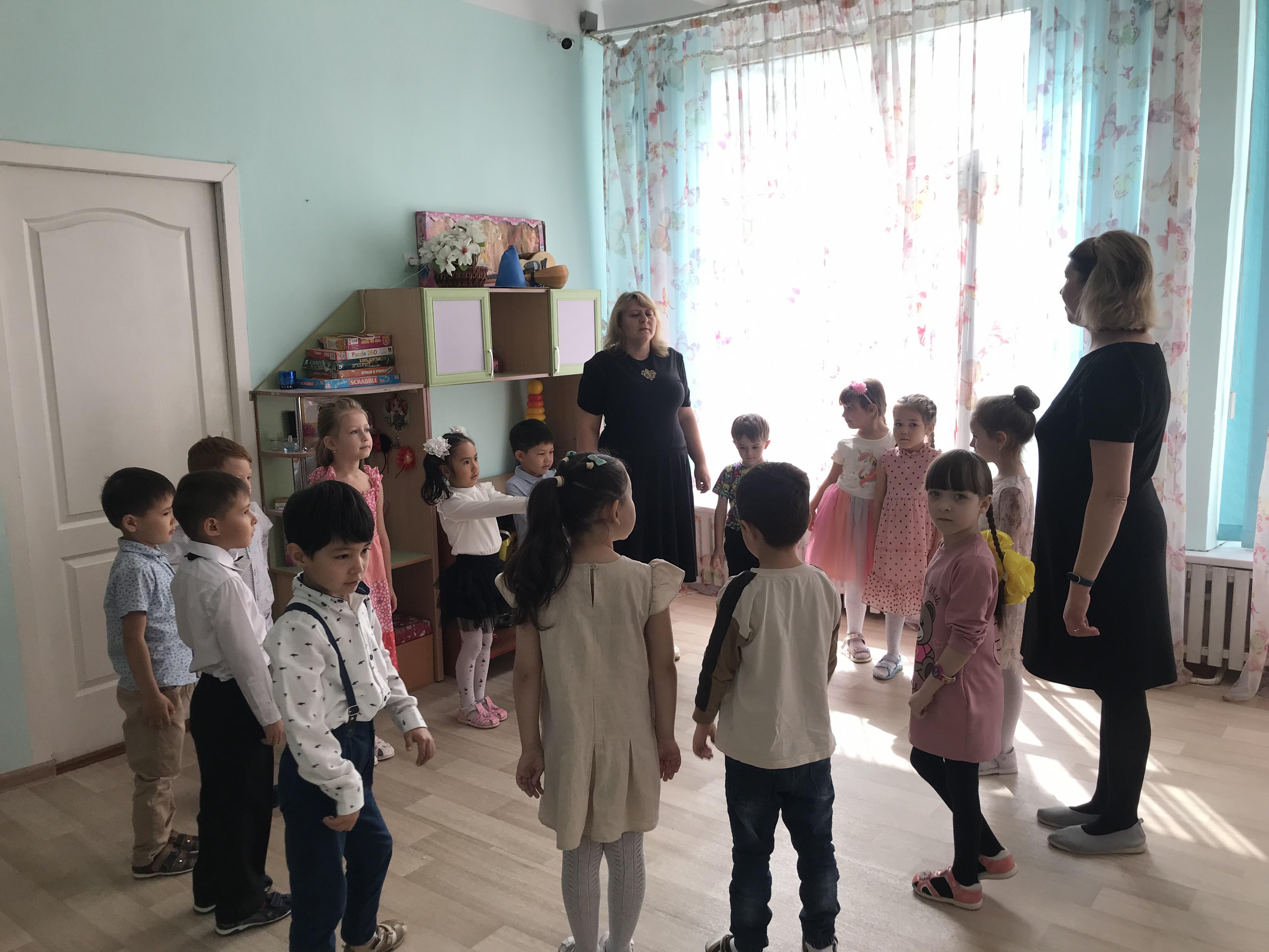 Итоговый ОП "В стране знаний" гр. "Светлячок"